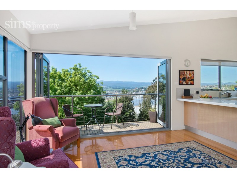 2/77 Bain Terrace, Trevallyn TAS 7250