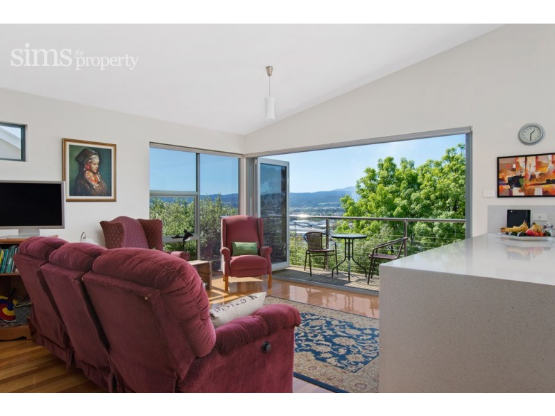 2/77 Bain Terrace, Trevallyn TAS 7250