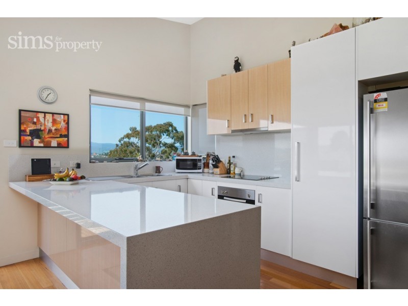 2/77 Bain Terrace, Trevallyn TAS 7250