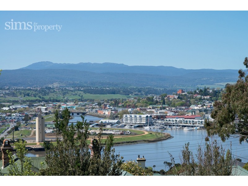 2/77 Bain Terrace, Trevallyn TAS 7250