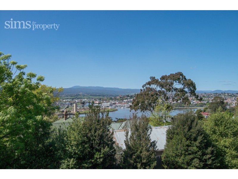 2/77 Bain Terrace, Trevallyn TAS 7250