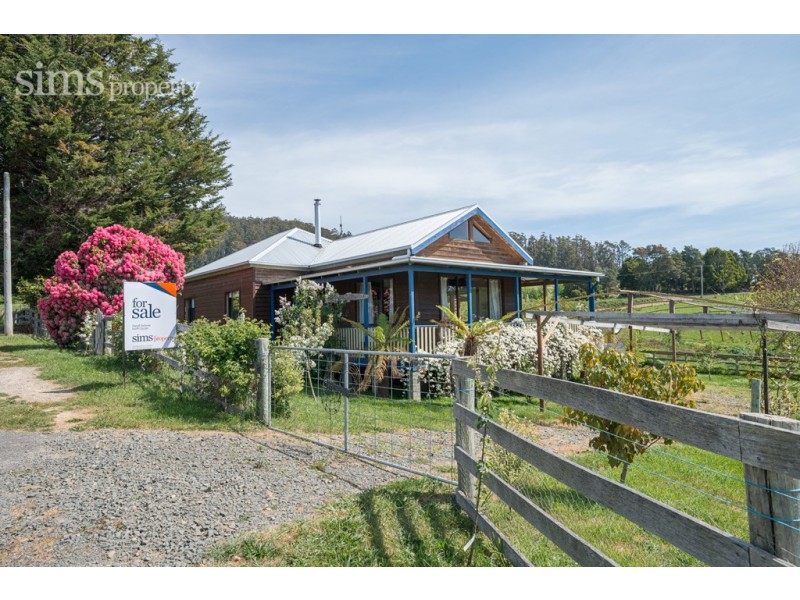 82 Lalla Road, Lilydale TAS 7268