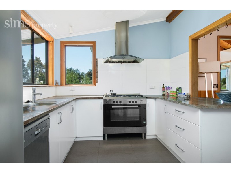 82 Lalla Road, Lilydale TAS 7268