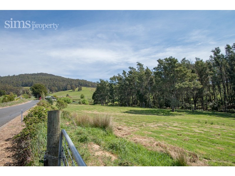 82 Lalla Road, Lilydale TAS 7268