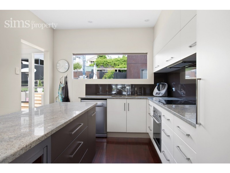 2 Leslie Place, South Launceston TAS 7249