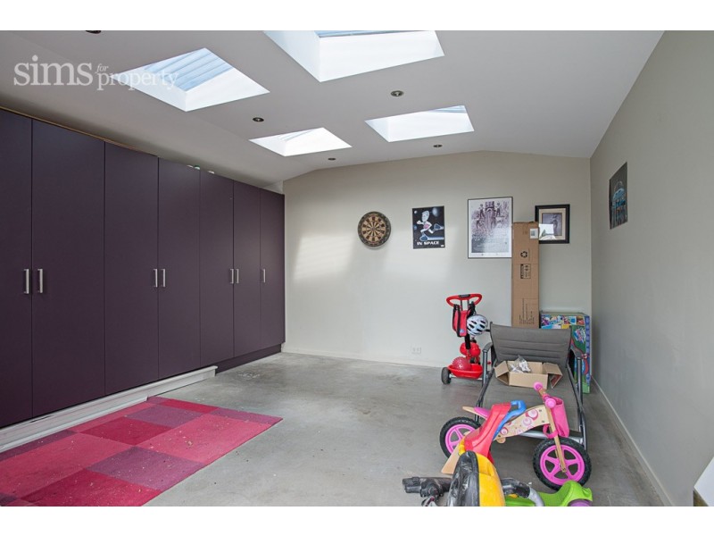 2 Leslie Place, South Launceston TAS 7249