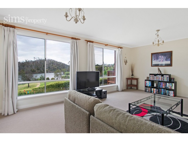 2/33 Bayview Drive, Blackstone Heights TAS 7250