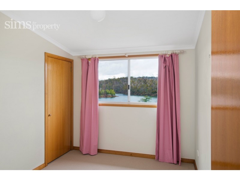 2/33 Bayview Drive, Blackstone Heights TAS 7250