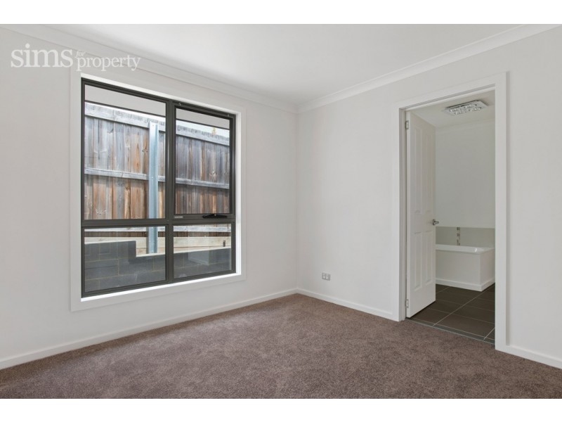 9a Weedon Avenue, South Launceston TAS 7249