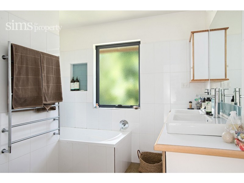 167 Paper Beach Road, Swan Point TAS 7275