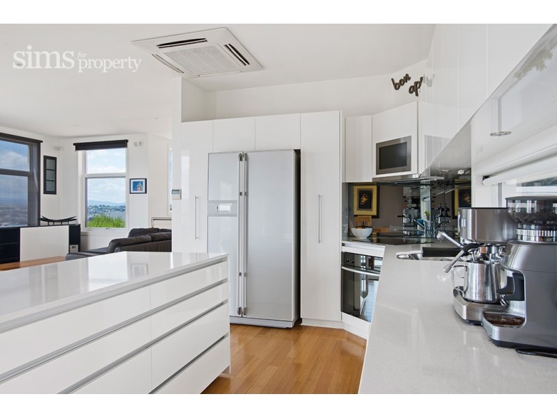 Unit 1 48 Floreat Crescent, Trevallyn TAS 7250