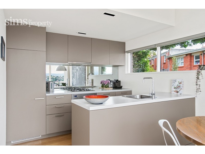 4/4 White Street, West Launceston TAS 7250