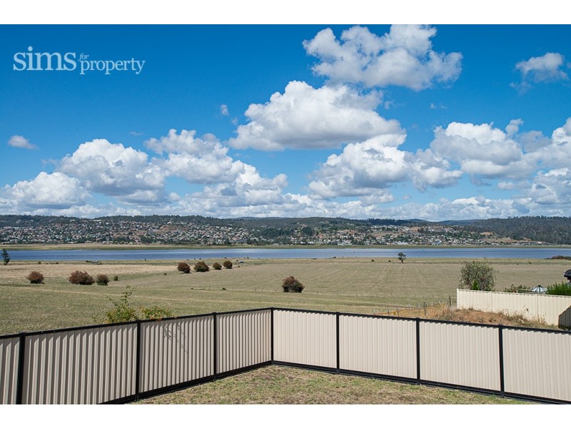 105 Mount Stuart Drive, Newnham TAS 7248