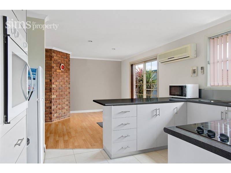 43 Rothesay Close, Newnham TAS 7248