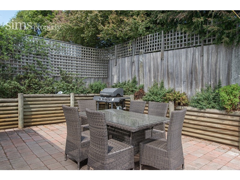 43 Rothesay Close, Newnham TAS 7248