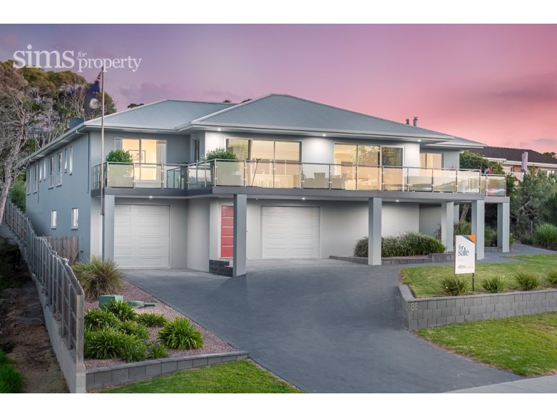 88 Main Road, Binalong Bay TAS 7216