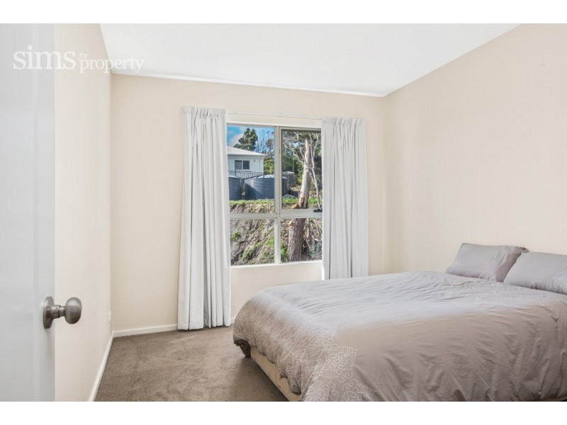 88 Main Road, Binalong Bay TAS 7216