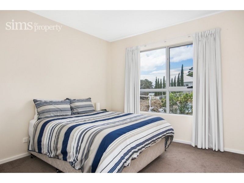 88 Main Road, Binalong Bay TAS 7216