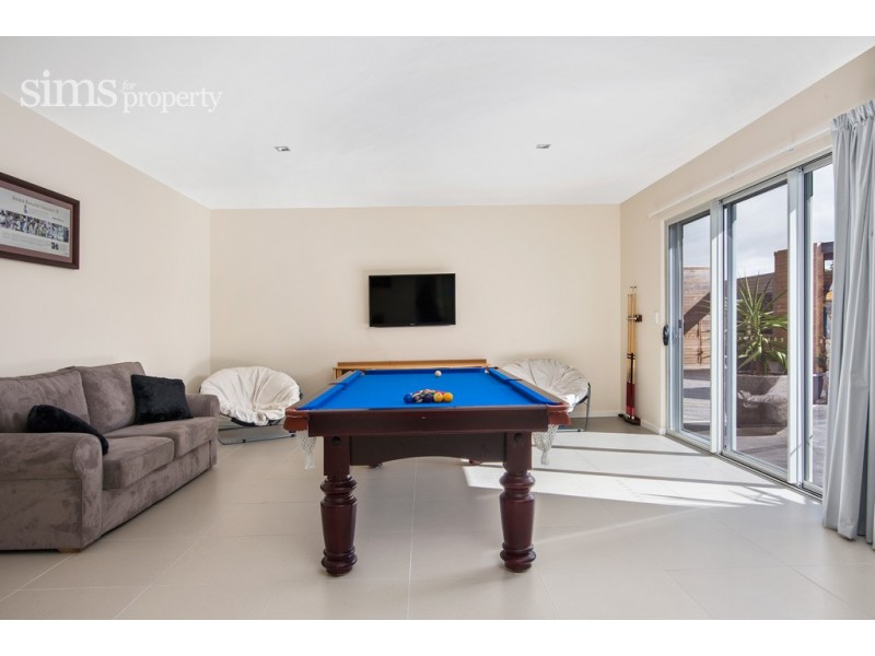 88 Main Road, Binalong Bay TAS 7216