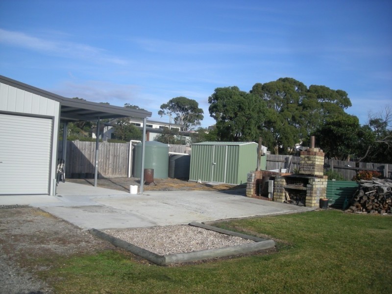 9 Reserve Street, Binalong Bay TAS 7216