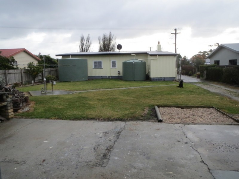 9 Reserve Street, Binalong Bay TAS 7216