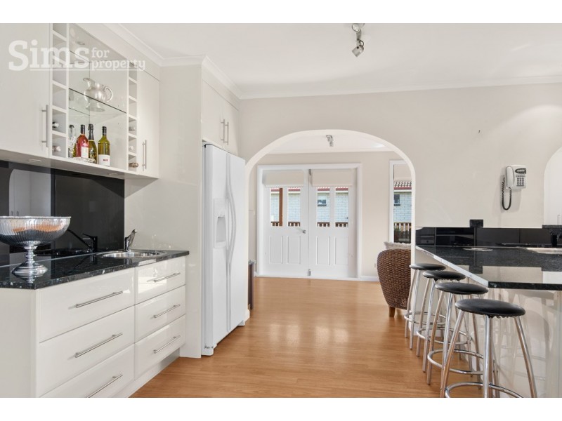 4 Ronald Place, Norwood TAS 7250