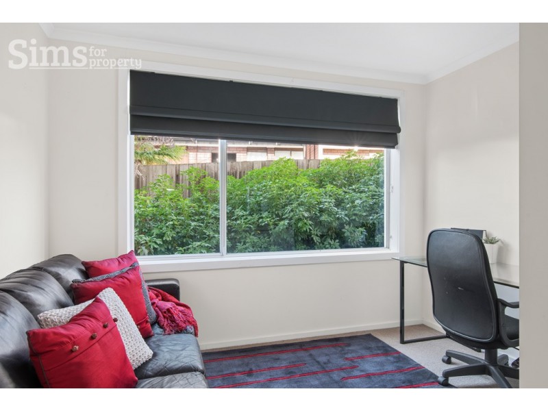 4 Ronald Place, Norwood TAS 7250