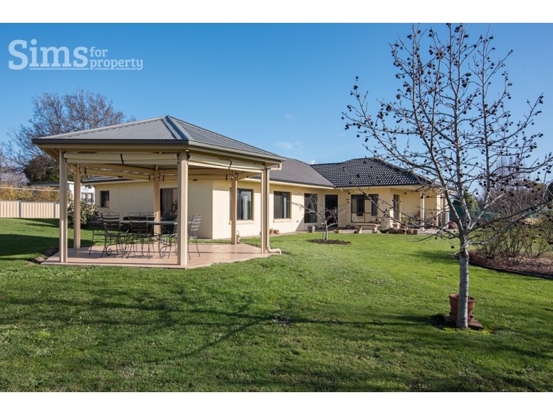 2 Alma Street, Longford TAS 7301
