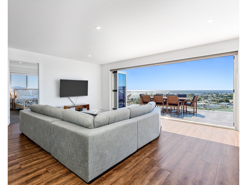 13 Levy Street, Bicheno TAS 7215