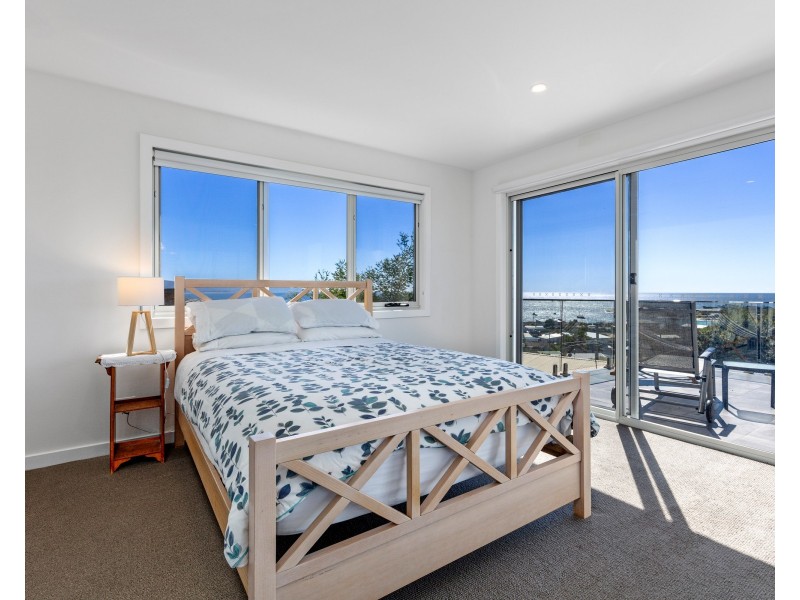 13 Levy Street, Bicheno TAS 7215