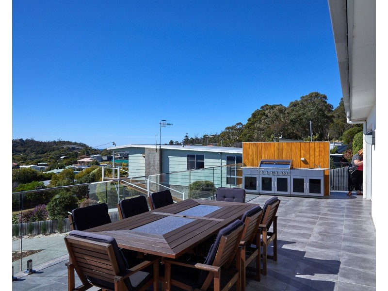 13 Levy Street, Bicheno TAS 7215