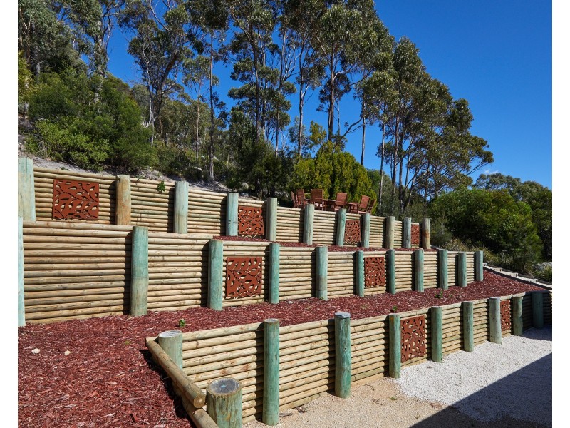 13 Levy Street, Bicheno TAS 7215