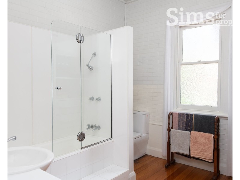 4 Carnarvon Street, Newstead TAS 7250