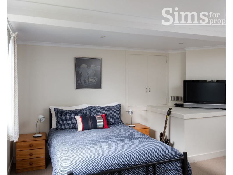 4 Carnarvon Street, Newstead TAS 7250