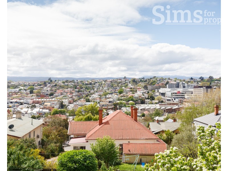 5 Crescent Grove, West Launceston TAS 7250
