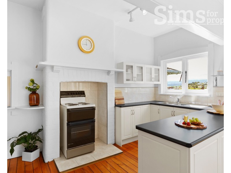 5 Crescent Grove, West Launceston TAS 7250