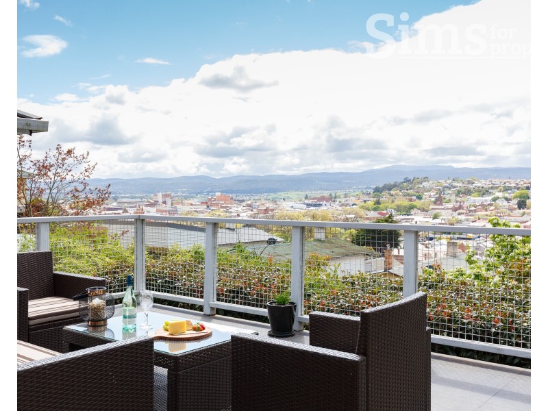 5 Crescent Grove, West Launceston TAS 7250