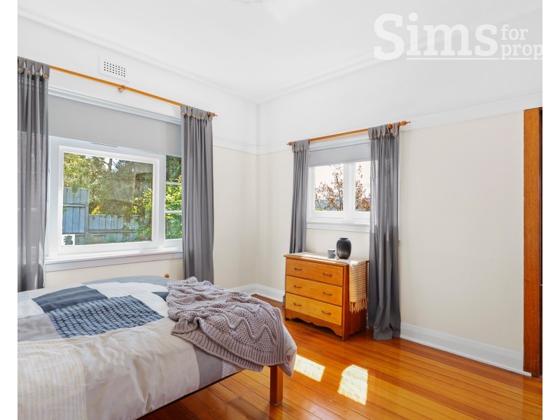 5 Crescent Grove, West Launceston TAS 7250