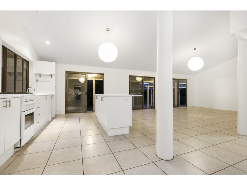 3 Hollett Road, Noosaville QLD 4566