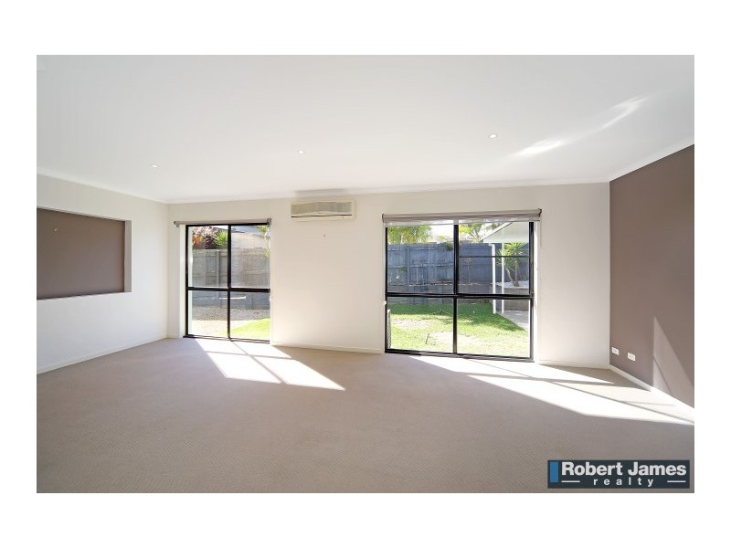 4 Pebble Court, Peregian Springs QLD 4573