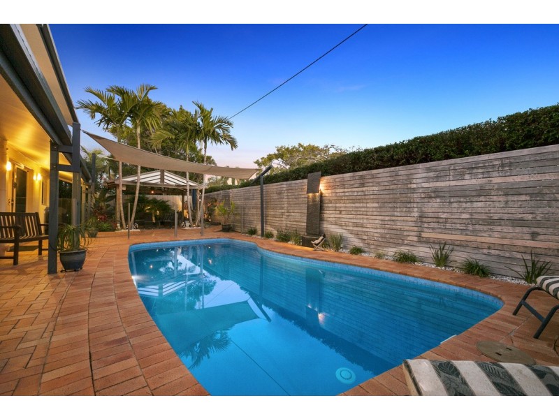 15 Delorme Street, Noosa Heads QLD 4567