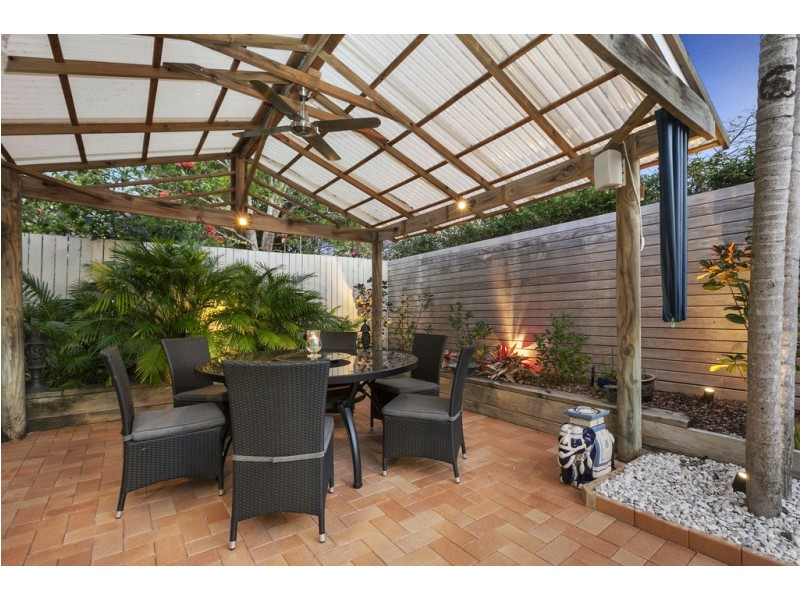 15 Delorme Street, Noosa Heads QLD 4567