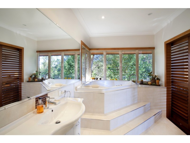 323 Sunrise Road, Doonan QLD 4562