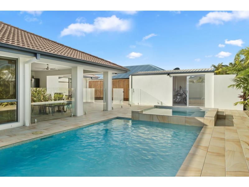 50 Fitzwilliam Drive, Sippy Downs QLD 4556