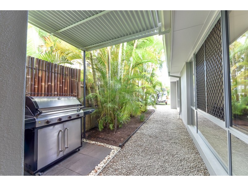 18 Sandhurst Cr, Peregian Springs QLD 4573
