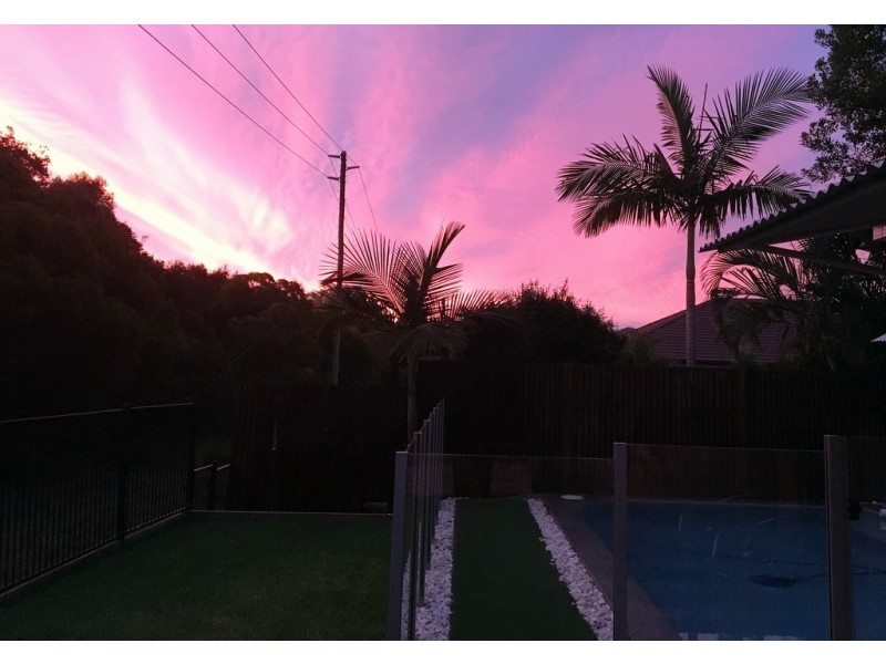 18 Sandhurst Cr, Peregian Springs QLD 4573