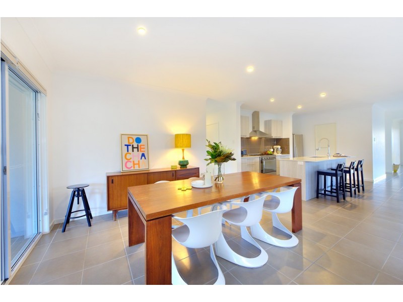 10 Tomoka Close, Peregian Springs QLD 4573