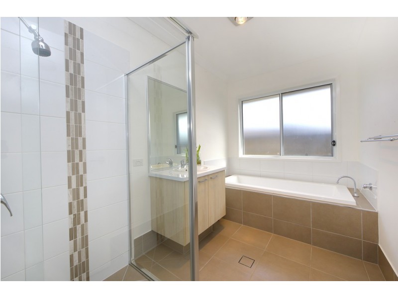 10 Tomoka Close, Peregian Springs QLD 4573