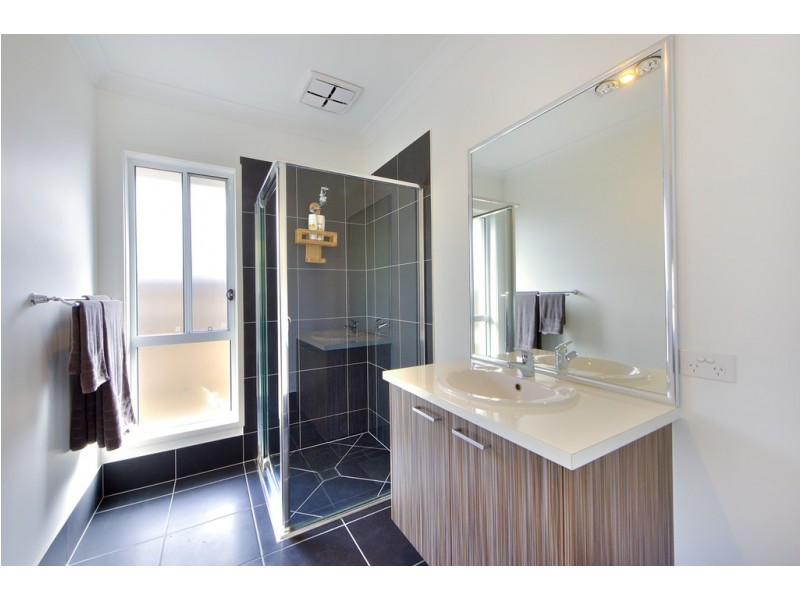 10 Tomoka Close, Peregian Springs QLD 4573