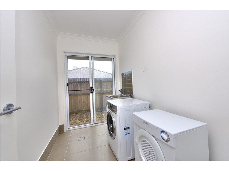 10 Tomoka Close, Peregian Springs QLD 4573